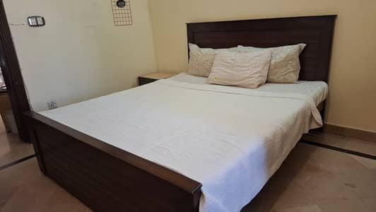 Bed set - King size bed - Plywood bed for sale