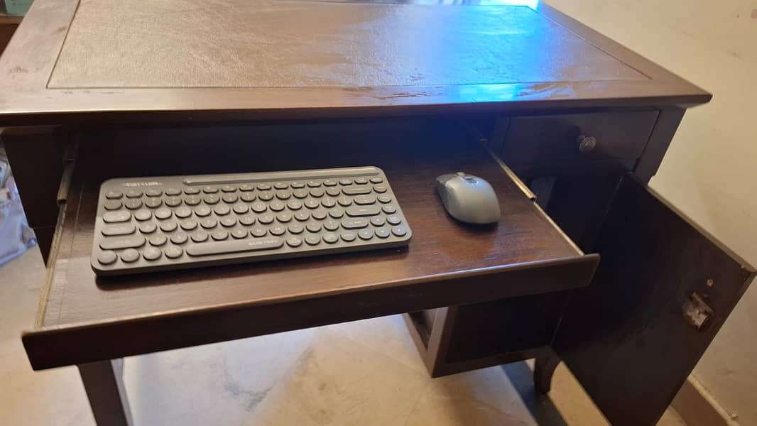 Computer table - Study table for sale 1