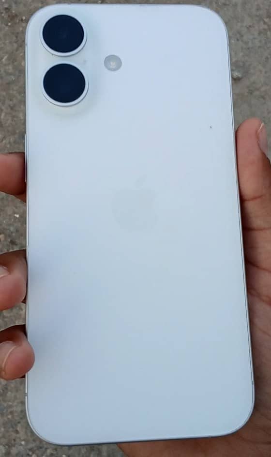 Apple iPhone 16 Plus 0
