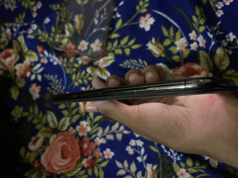 Apple iPhone XS Max 2