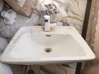 2 wash basin