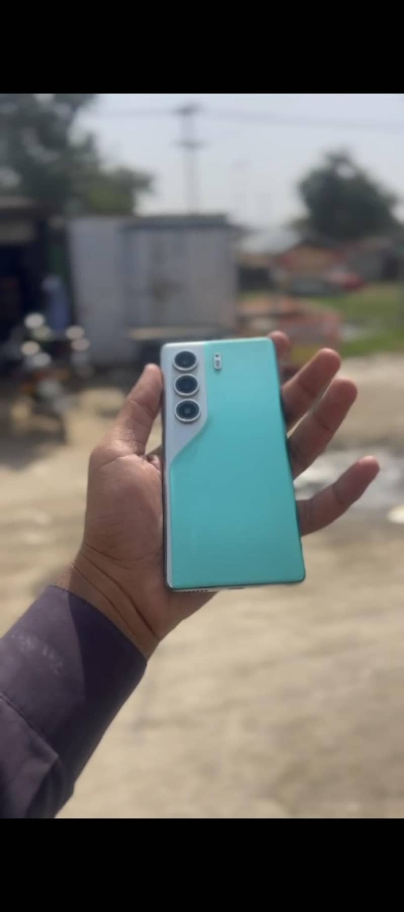 Tecno CAMON 40 Pro 0