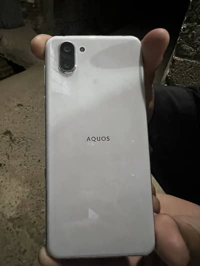 Sharp Aquos R3