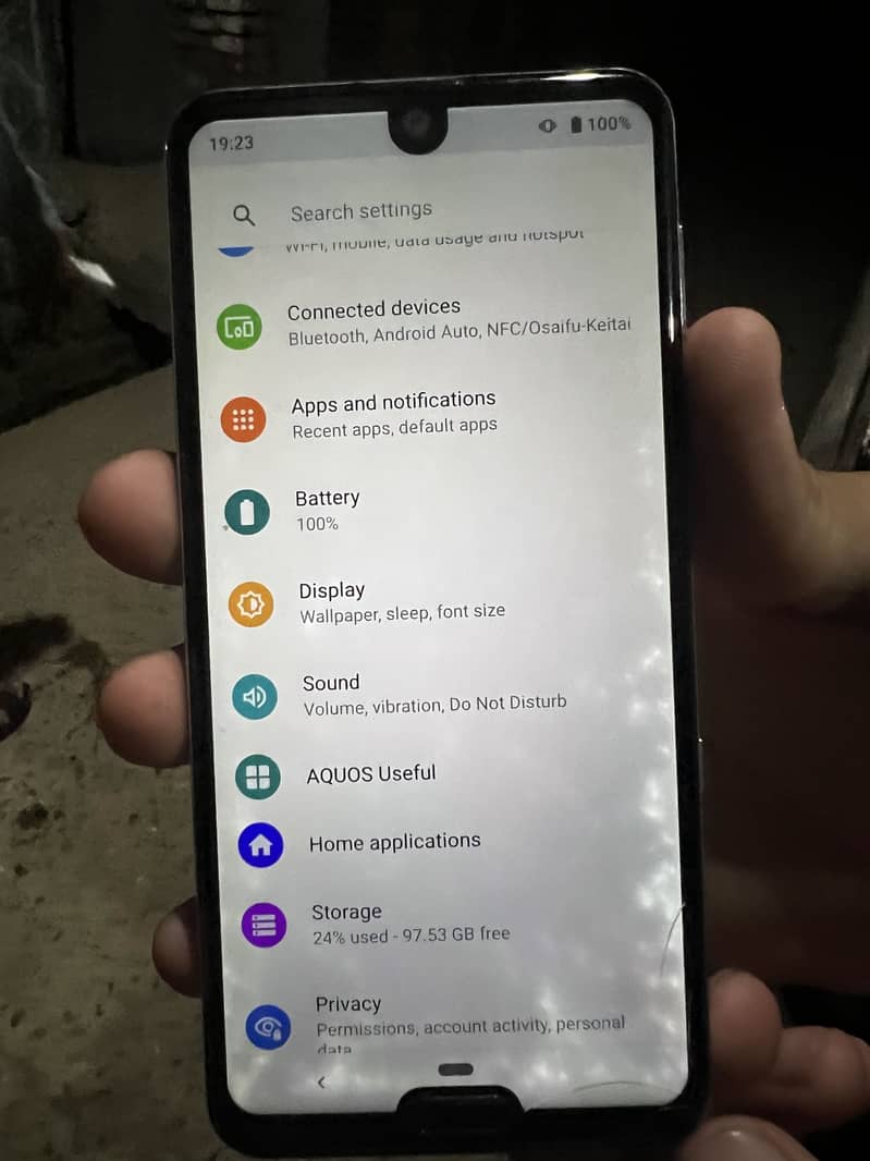 Sharp Aquos R3 3