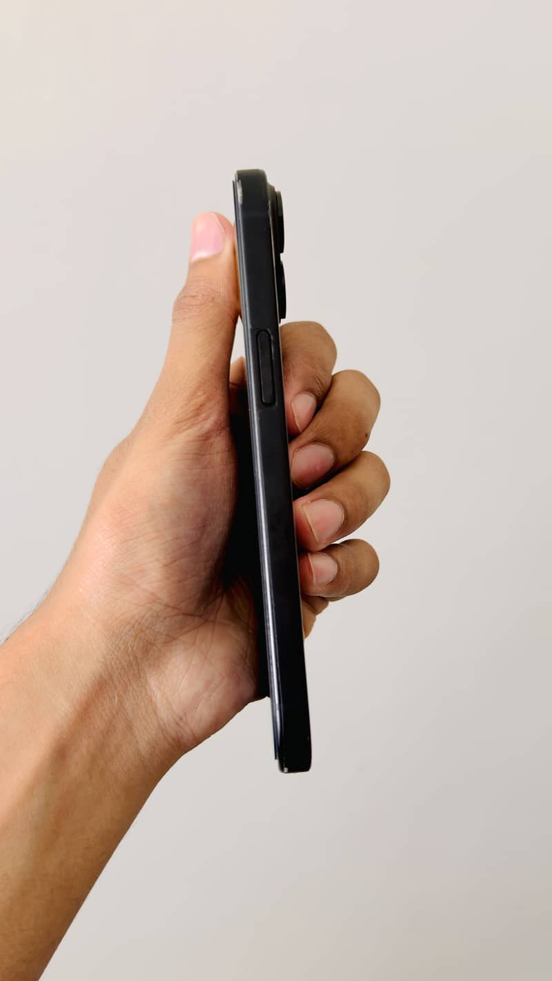 Apple iPhone 15 2
