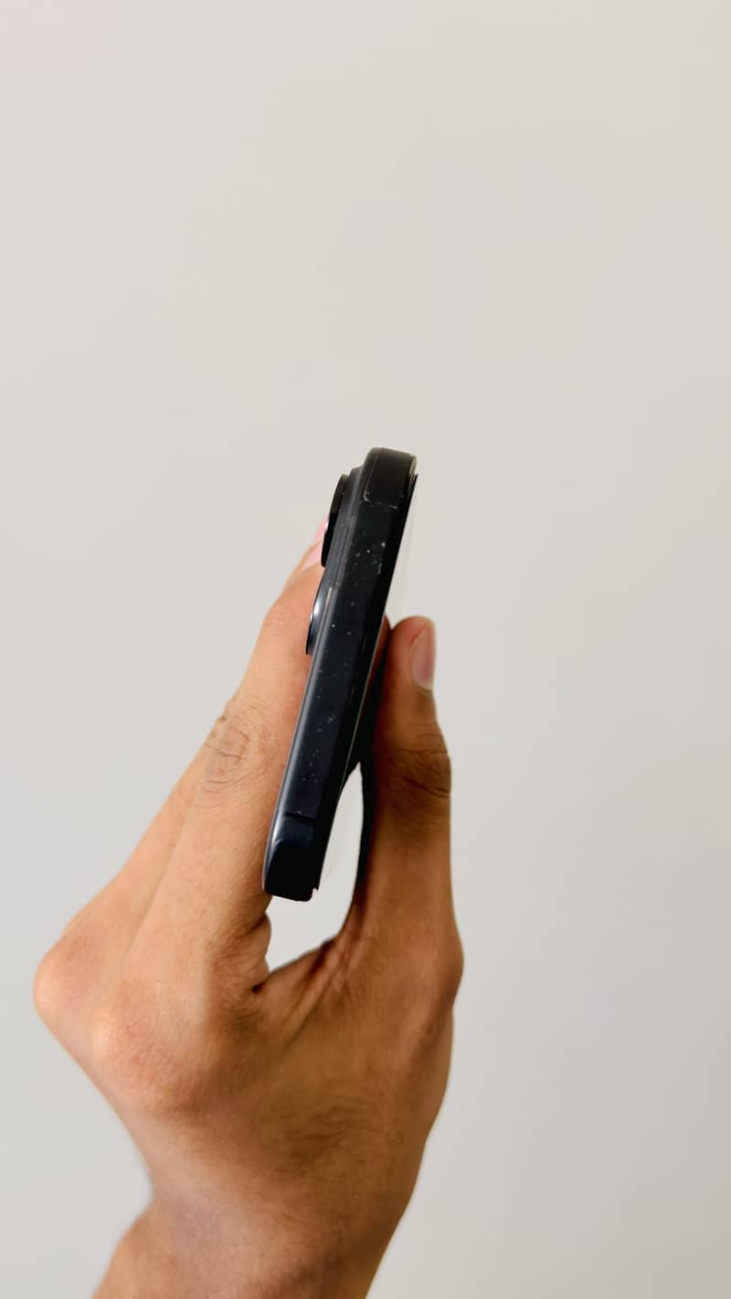 Apple iPhone 15 6