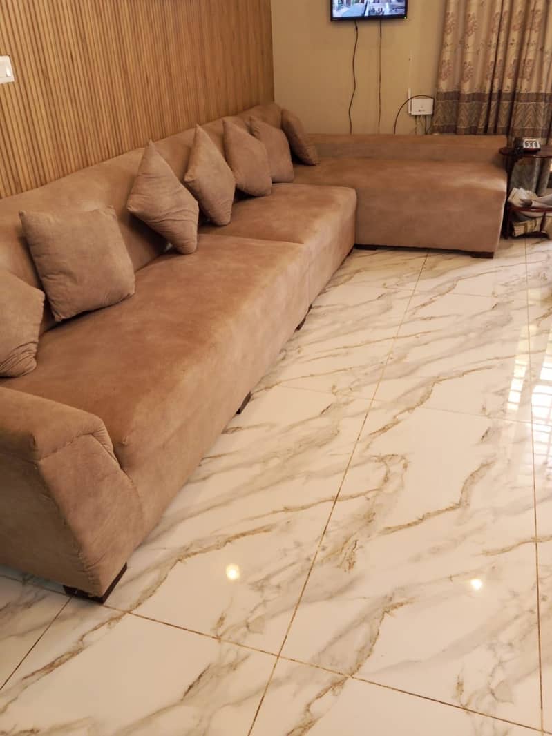 Sofa Set + glass table 1