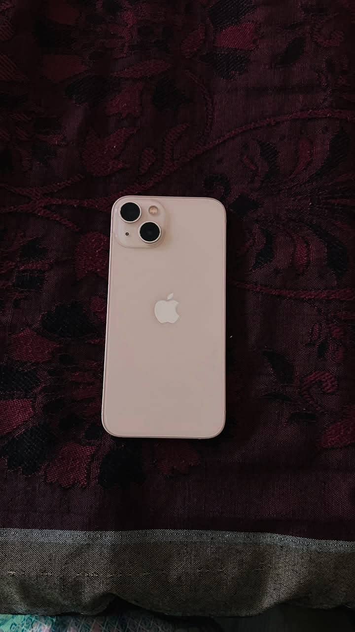 Apple iPhone 13 0