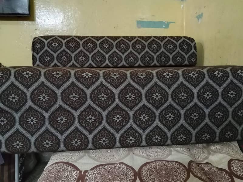 Best condition Fordable sofa 2