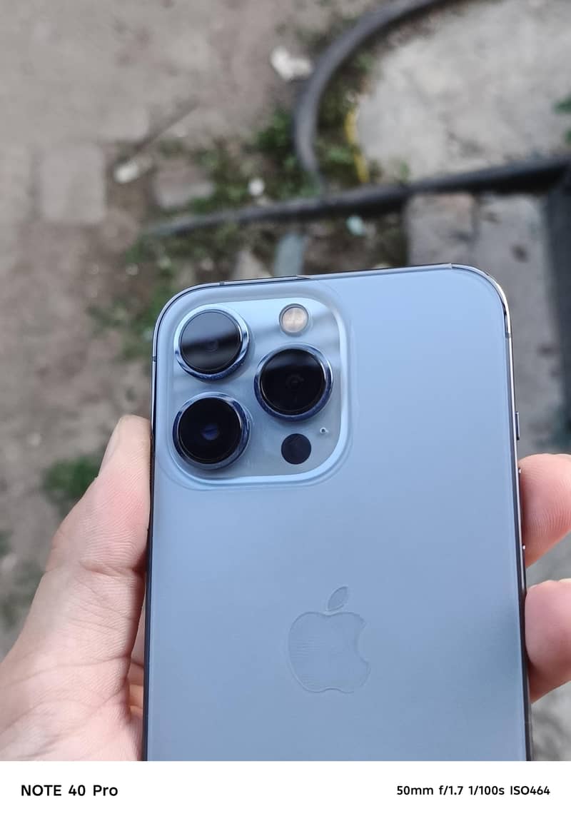 Apple iPhone 13 Pro 3