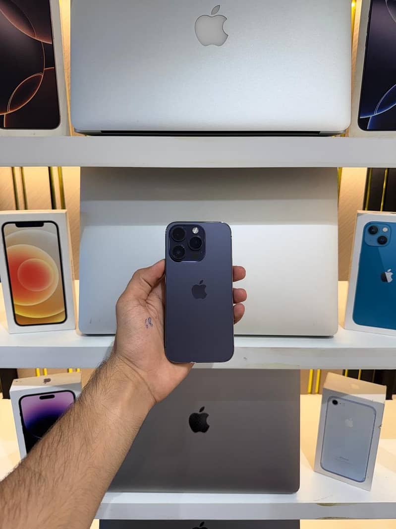 Apple iPhone 14 Pro 0