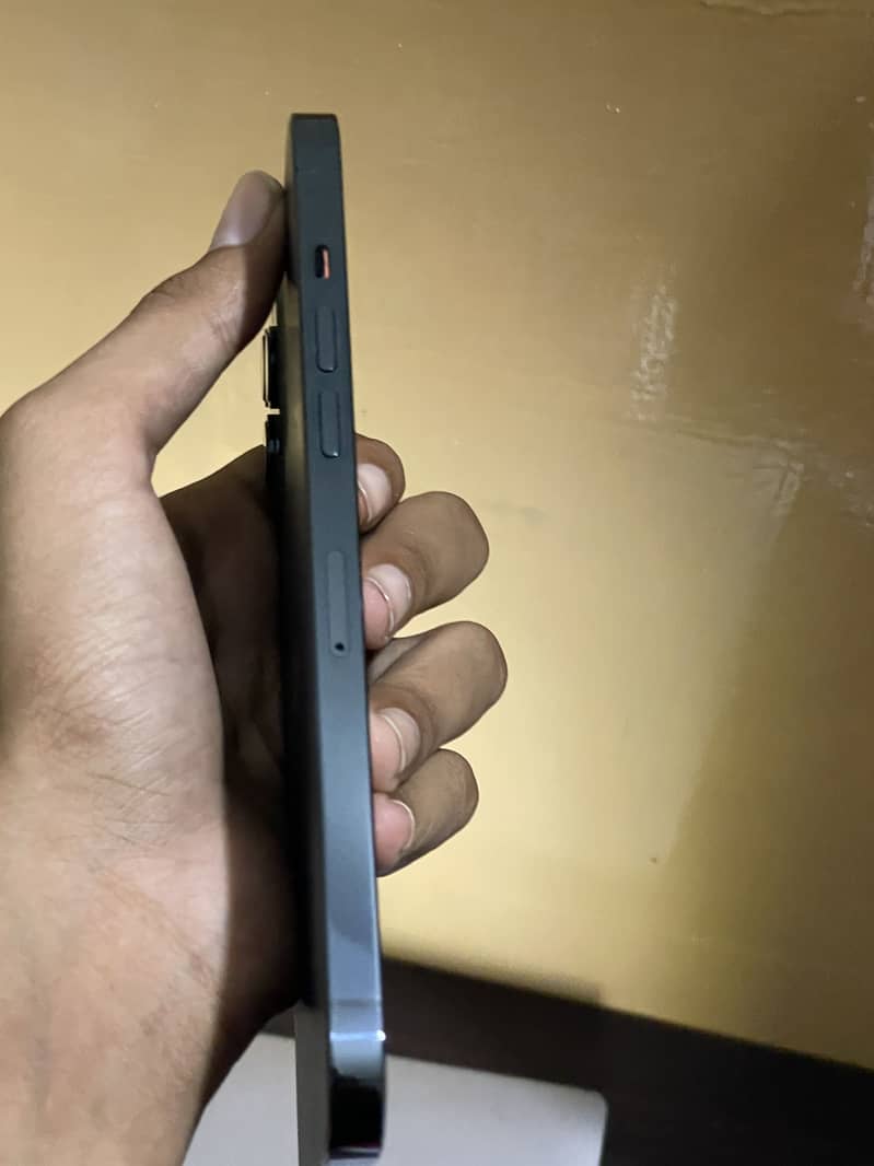 Apple iPhone 12 Pro Max 9