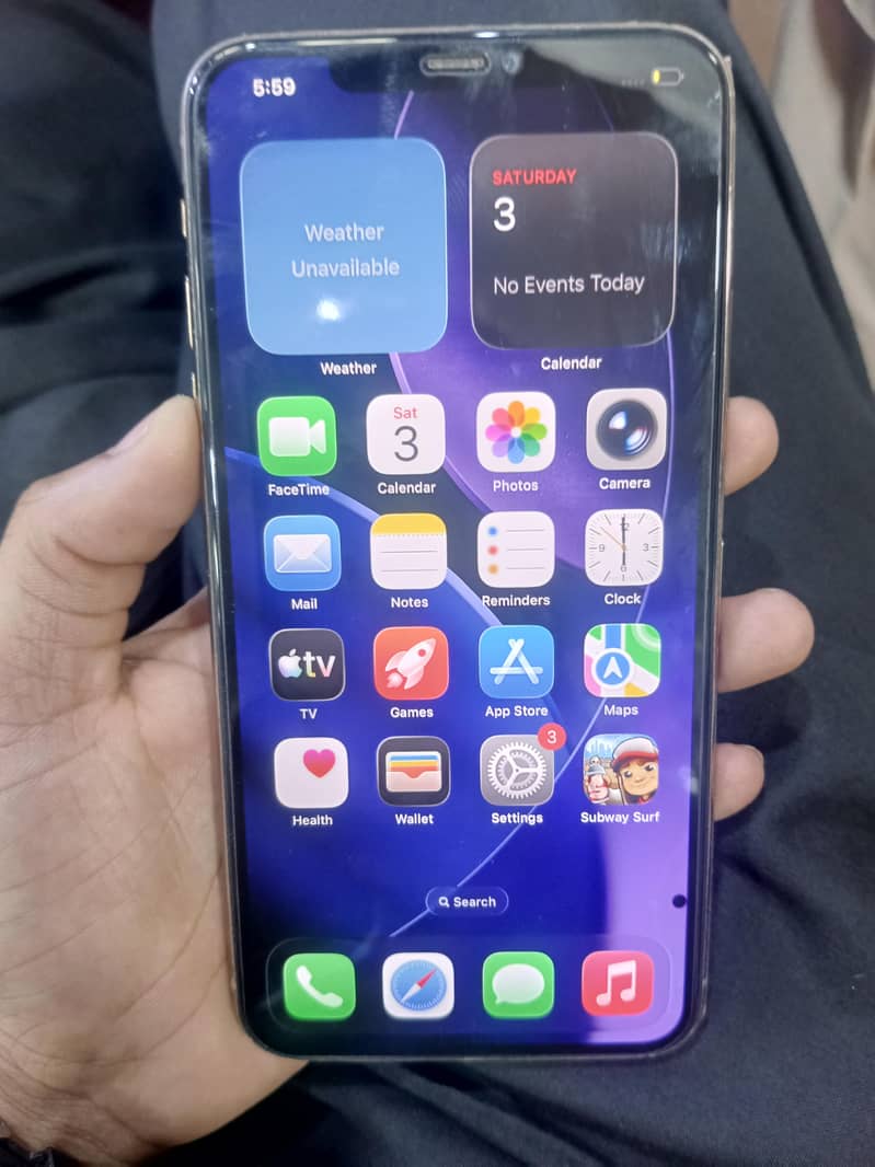 Apple iPhone 11 Pro Max 1