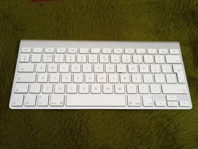 Orignal Apple Bluetooth Keyboard A1314