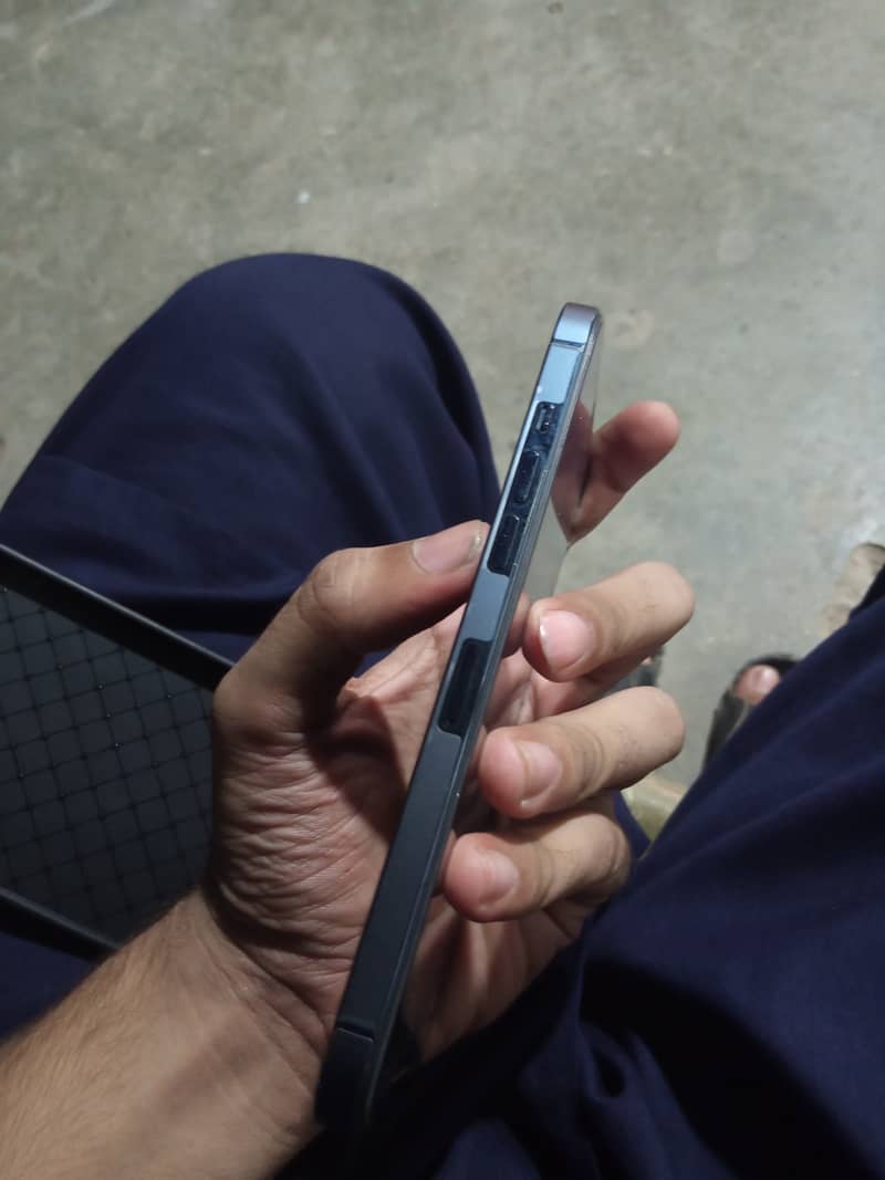 IPHONE 12 PRO MAX 5