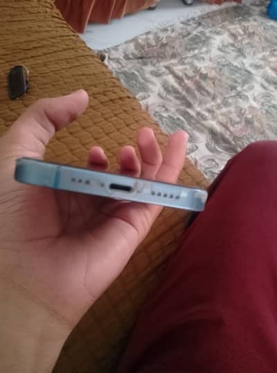 Apple iPhone 14