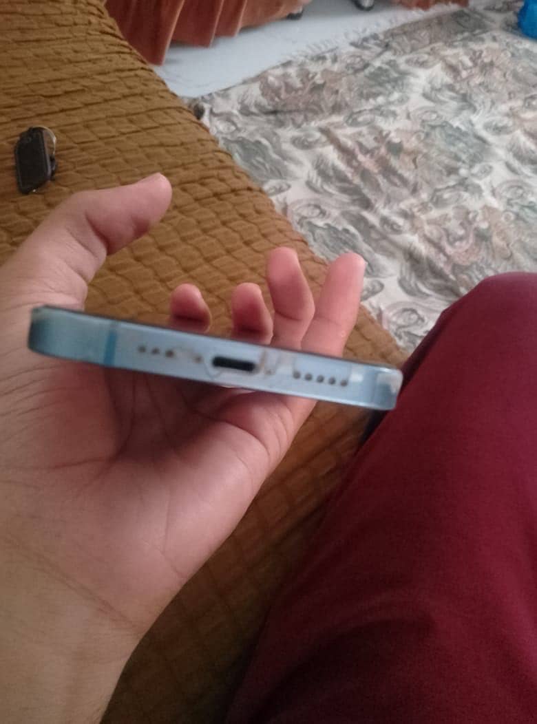 Apple iPhone 14 0