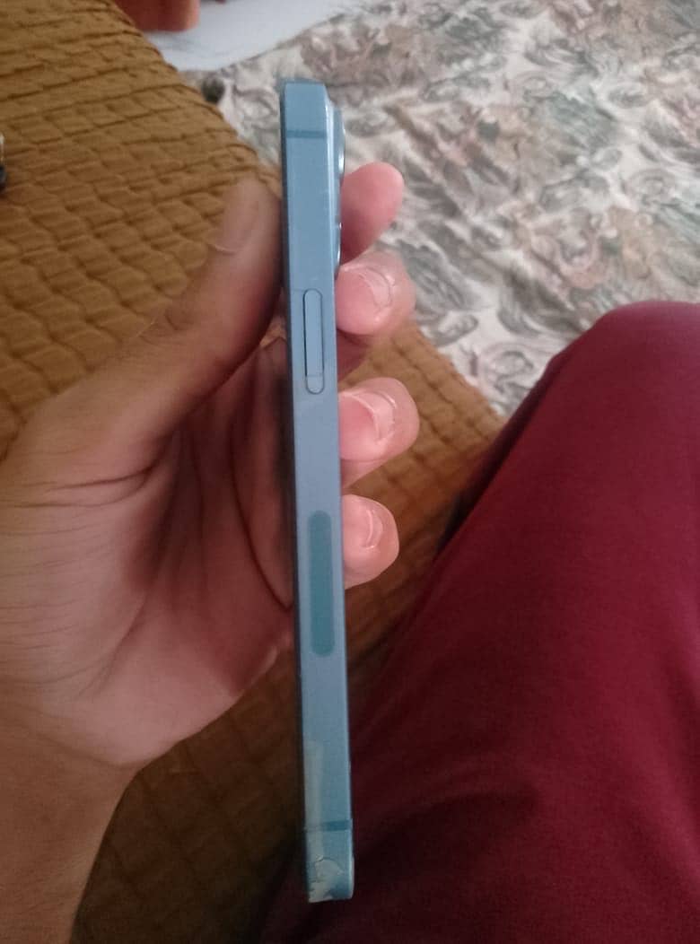 Apple iPhone 14 1