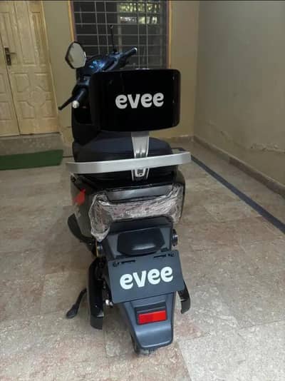 Evee Gen Z Electric Scooty Model 2025 On WhatsApp 03222975090