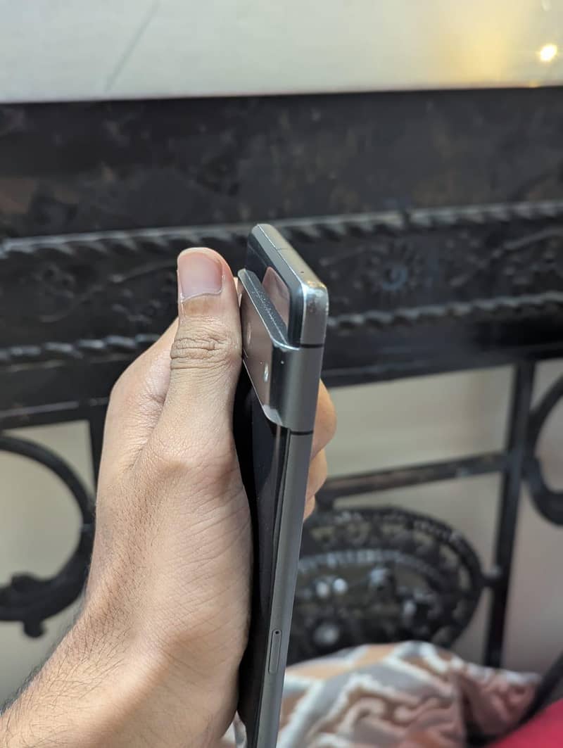 Google Pixel 7 4