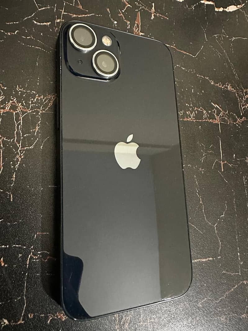 Apple iPhone 13 0