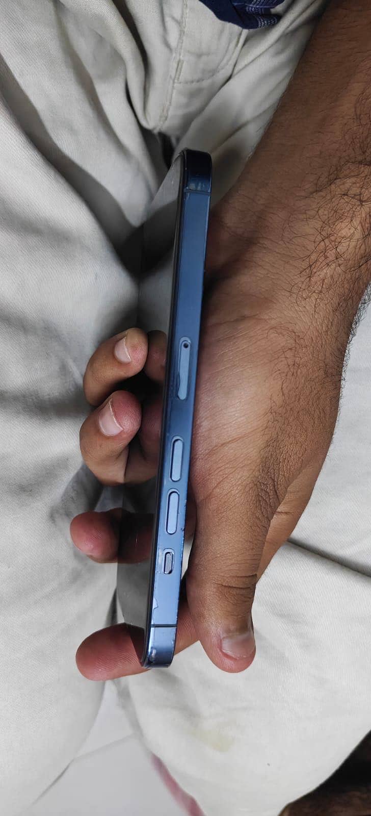 Apple iPhone 13 Pro 4