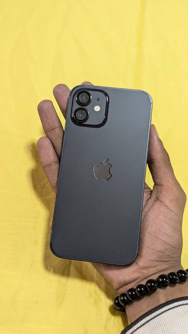 Apple iPhone 12 0