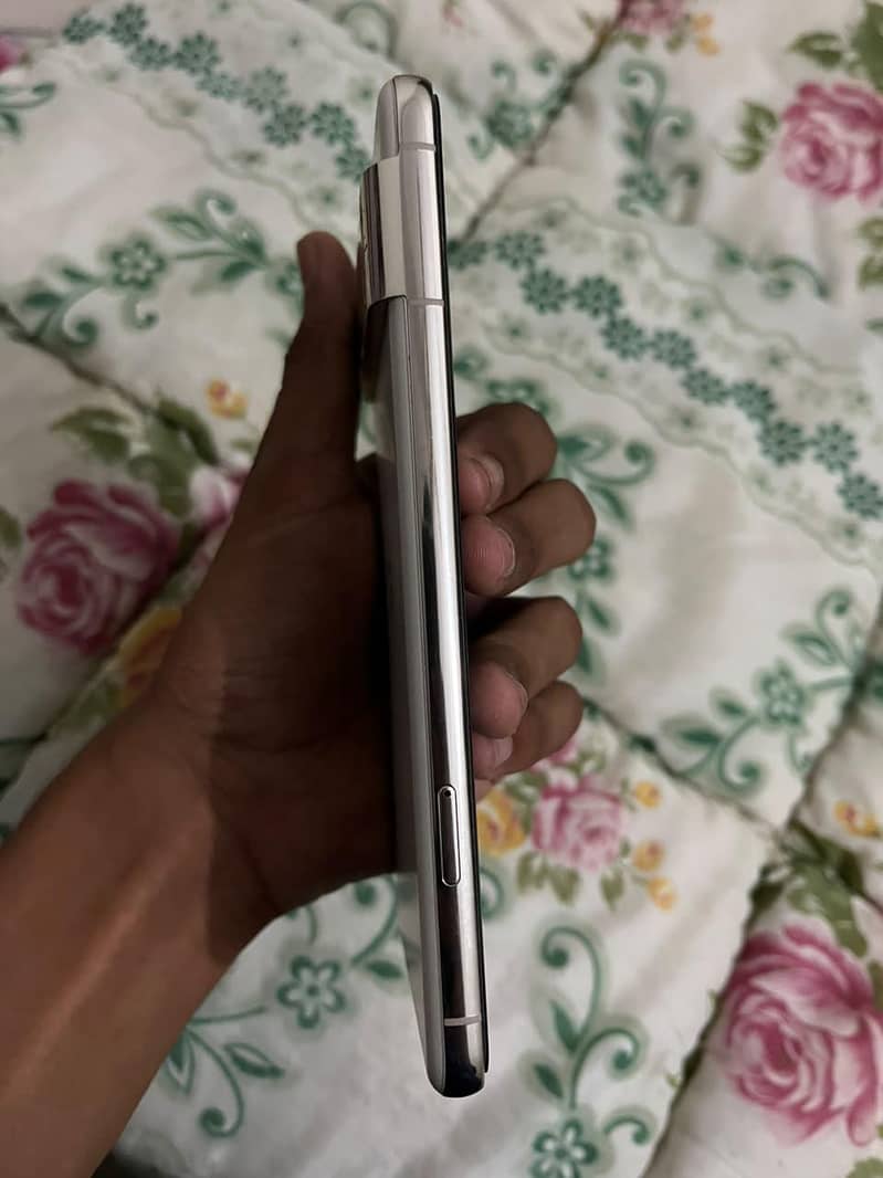 Google Pixel 8 Pro 3