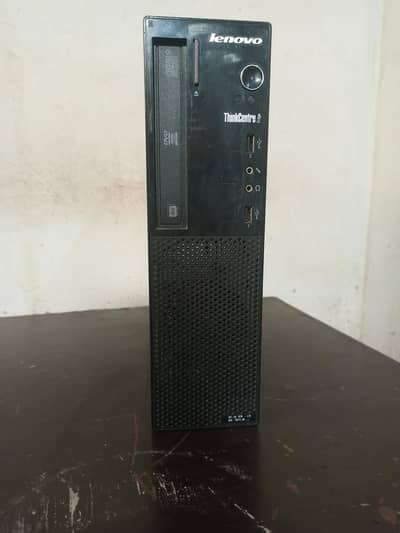 Lenovo ThinkCentre - Core i5 2500 - 8GB RAM - 250GB HDD