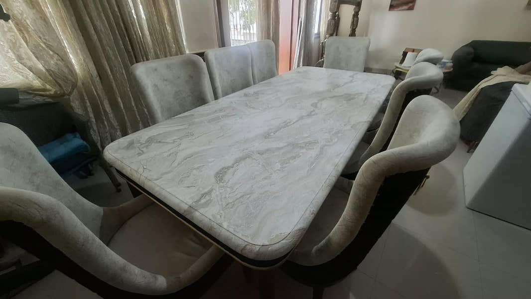 Dining Table for Sale !! 0