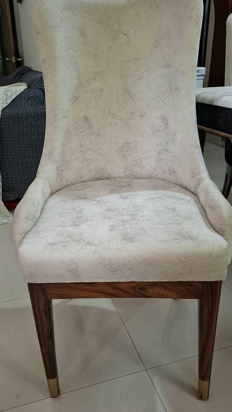 Dining Table for Sale !! 6