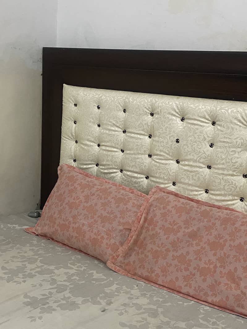 Double bed with mattress 0