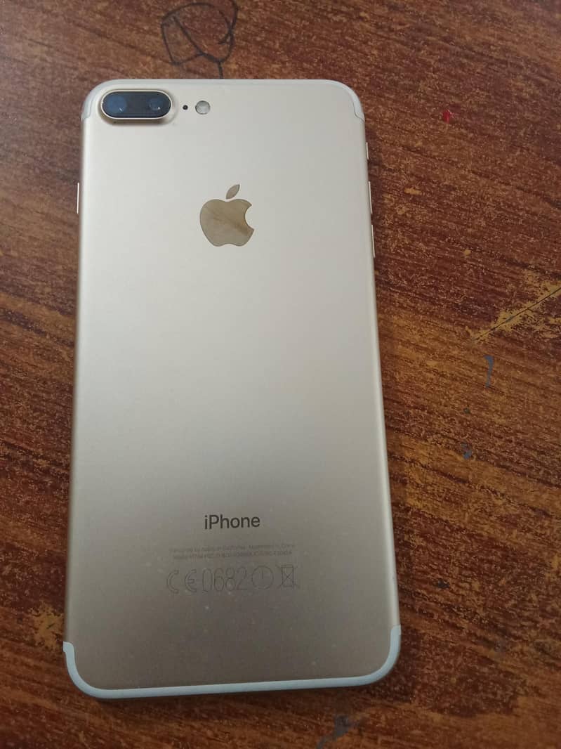 Apple iPhone 7 Plus 0