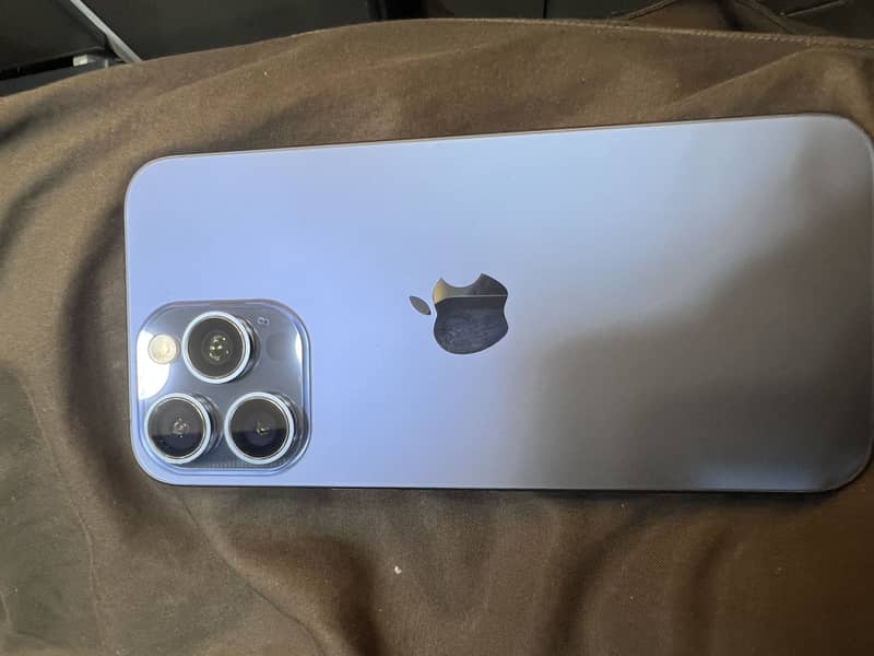 Apple iPhone 15 Pro Max 0