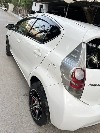 Toyota Aqua 2014 reg 2017