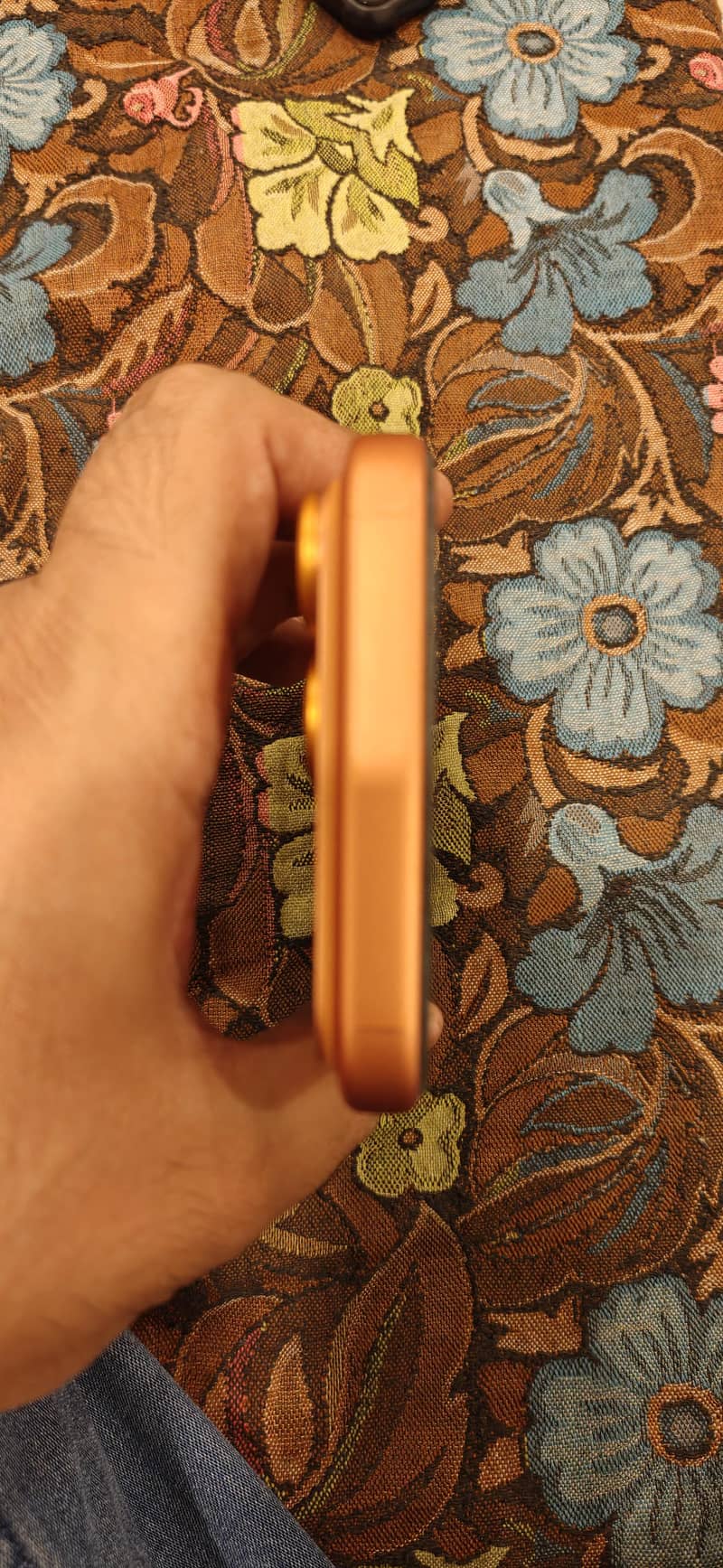 Apple iPhone 17 Pro Max 3
