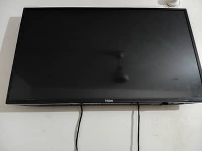 Haier 32 Inches Simple LED Tv full HD with remote