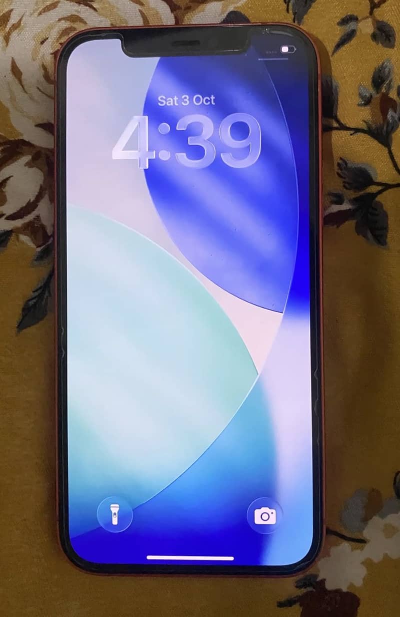 Apple iPhone 12 4