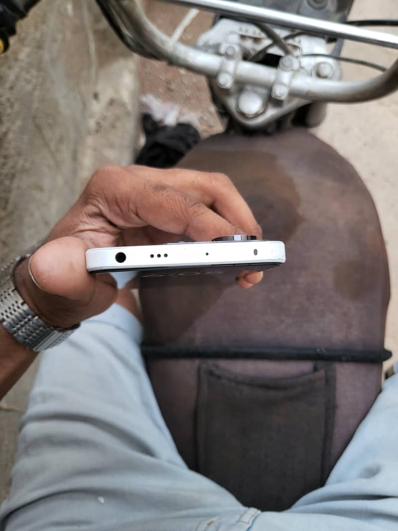 Xiaomi POCO X6 7