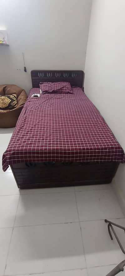 2 single beds