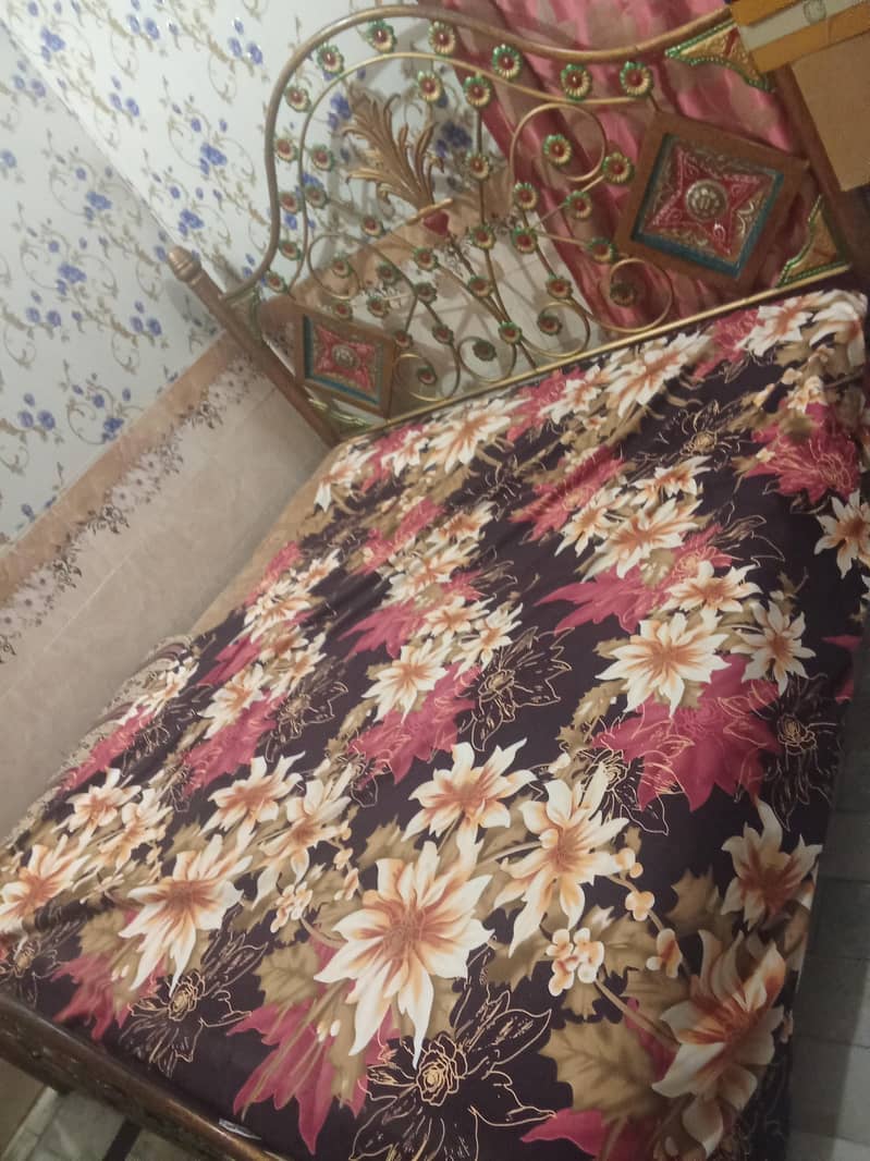 iron bed 3