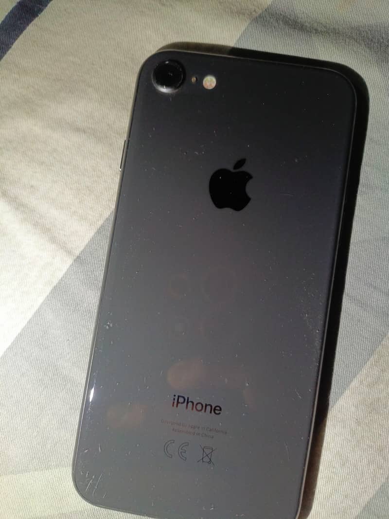 Apple iPhone 8 0