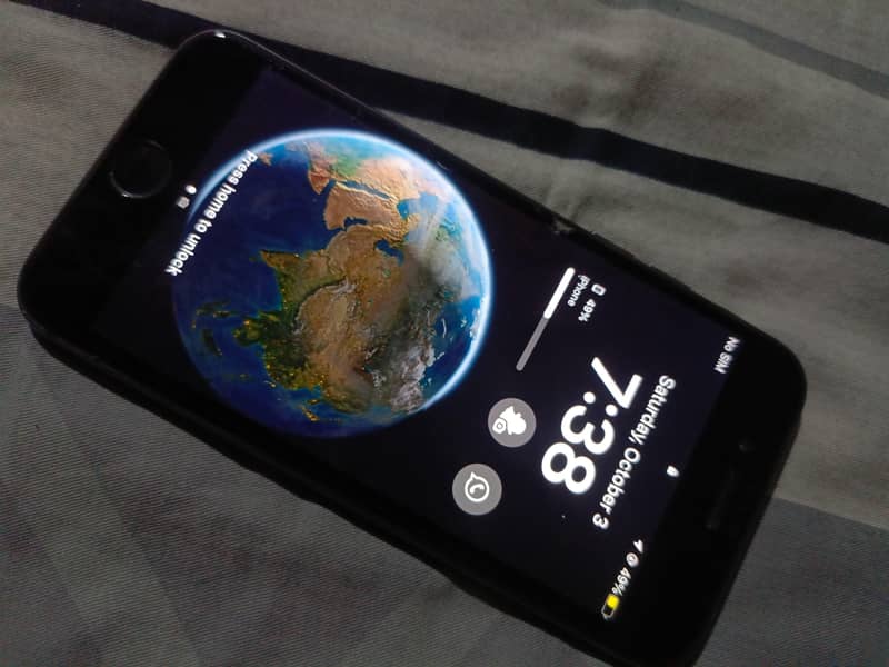 Apple iPhone 8 1