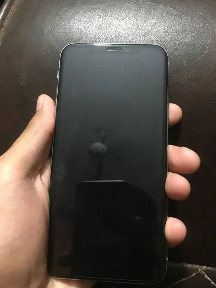 Apple iPhone X 5
