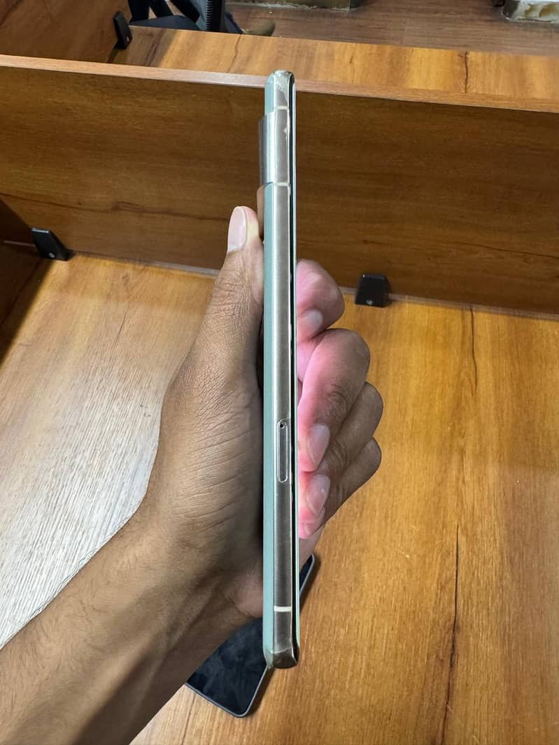 Google Pixel 7 Pro 2