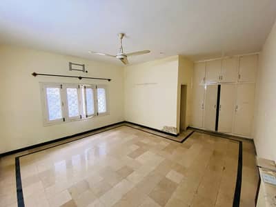 FOR RENT Livable 6-Bedrooms Double Storey House F_7/4