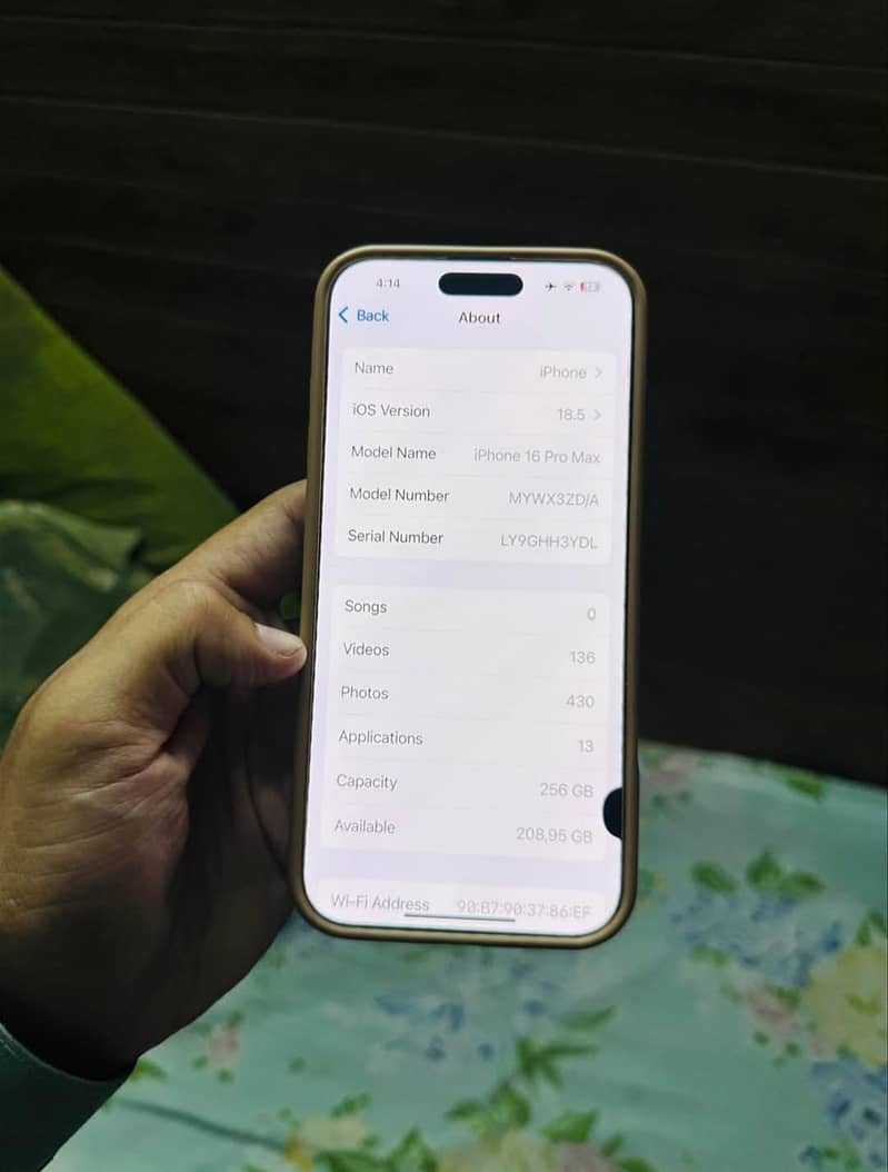 Apple iPhone 16 Pro Max 3