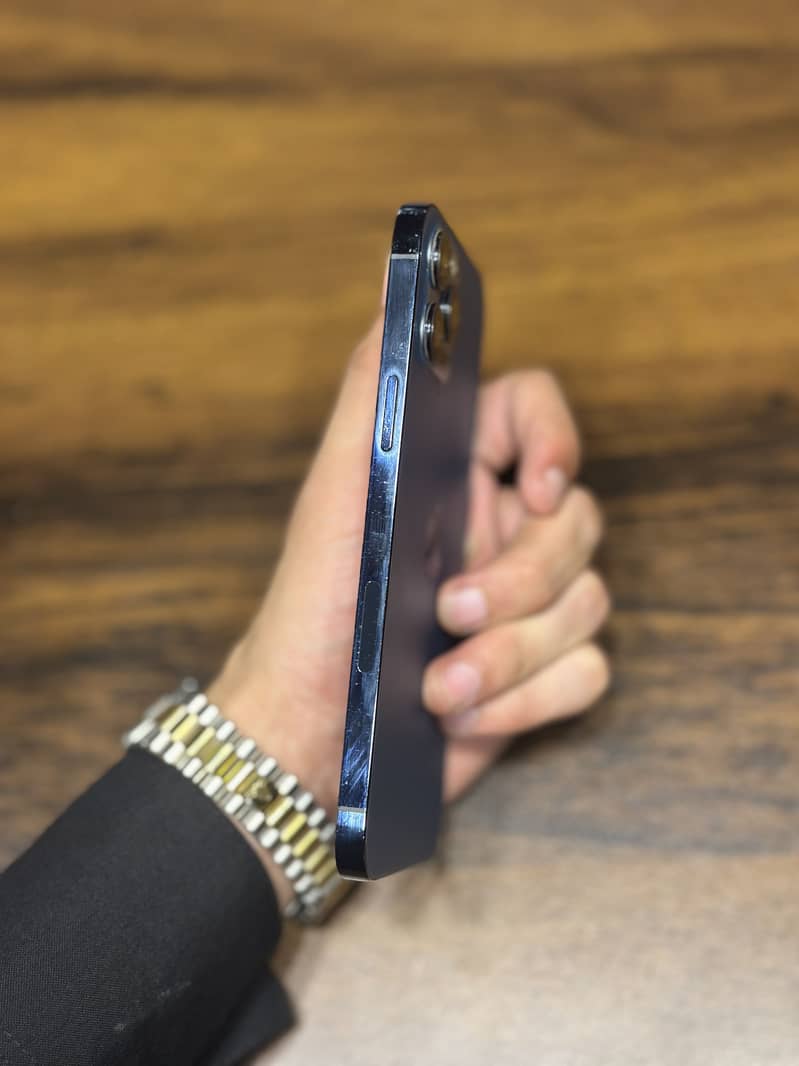 Apple iPhone 12 Pro Max 3