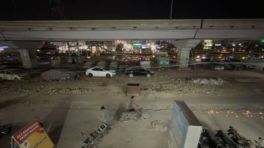 Al Hamra avenue 5 rooms 1st floor road facing