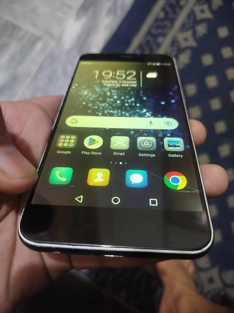 Huawei Nova 2 Plus 1